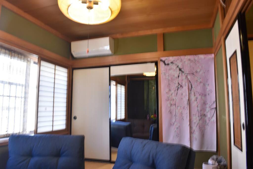 Cheaper For 6Th & 7Th Guest 市街地中心部 一棟貸しの宿 Guest House Don'S Home Takayama  Exterior photo